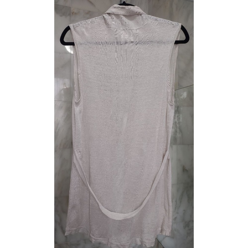 Vest - Picture 2 of 3